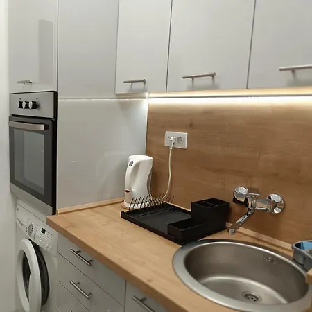 Zemun Central * Zemun