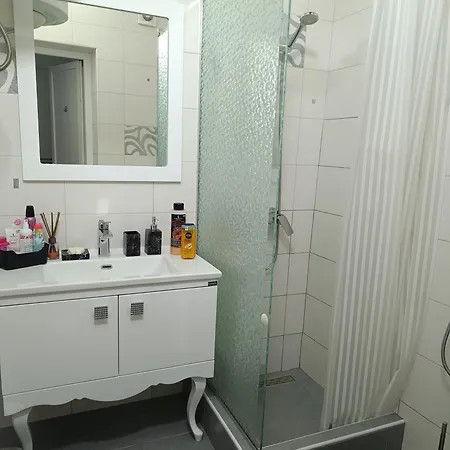 Zemun Central * Zemun